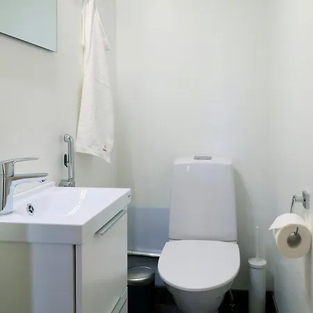 Spacious For 4 In Vuosaari Helsinki